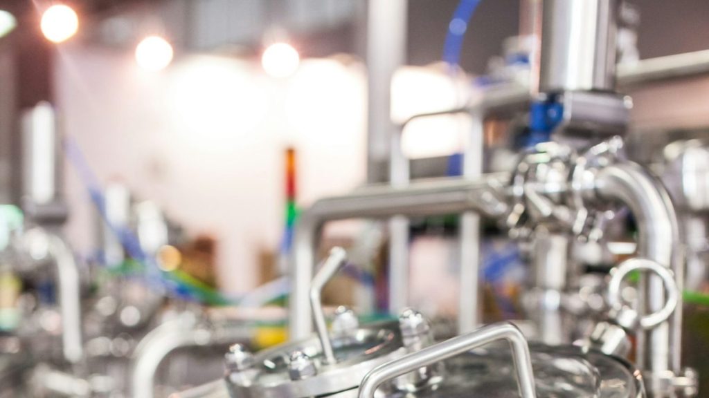 Illustrative image for the article: Formulation Scale-Up: Mixing, Shear, Heat Transfer and Addition Sequence.